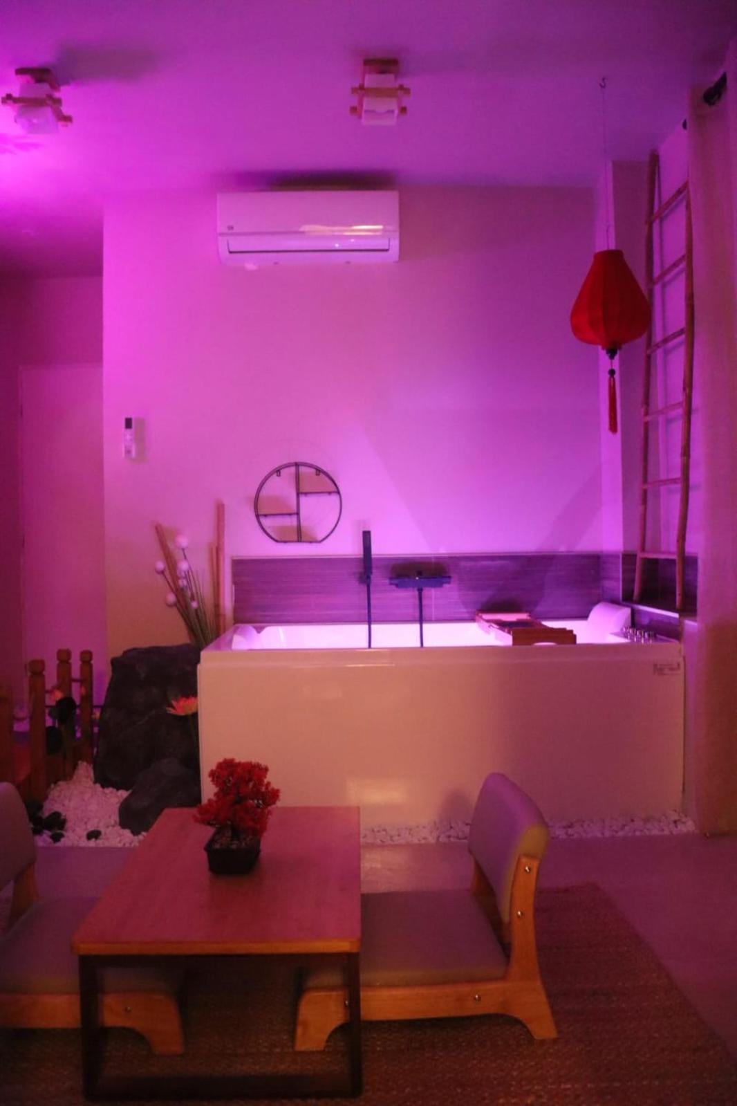 Loveroom Japon Avec Balneotherapie Toulon Luaran gambar