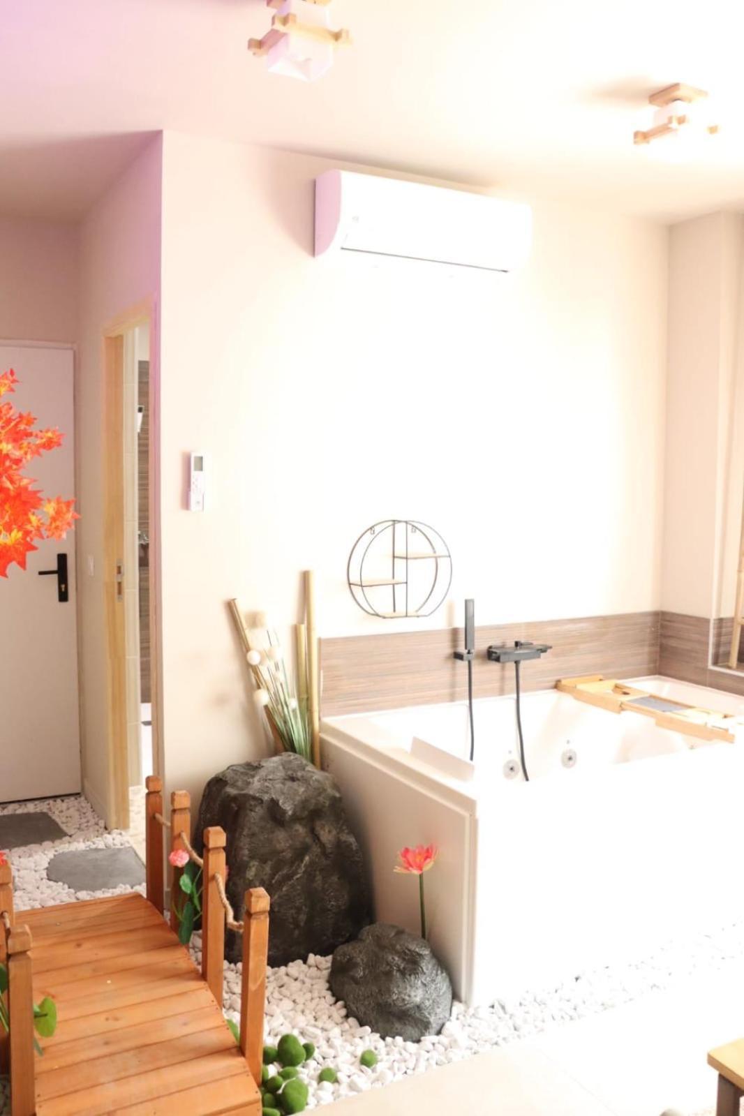 Loveroom Japon Avec Balneotherapie Toulon Luaran gambar