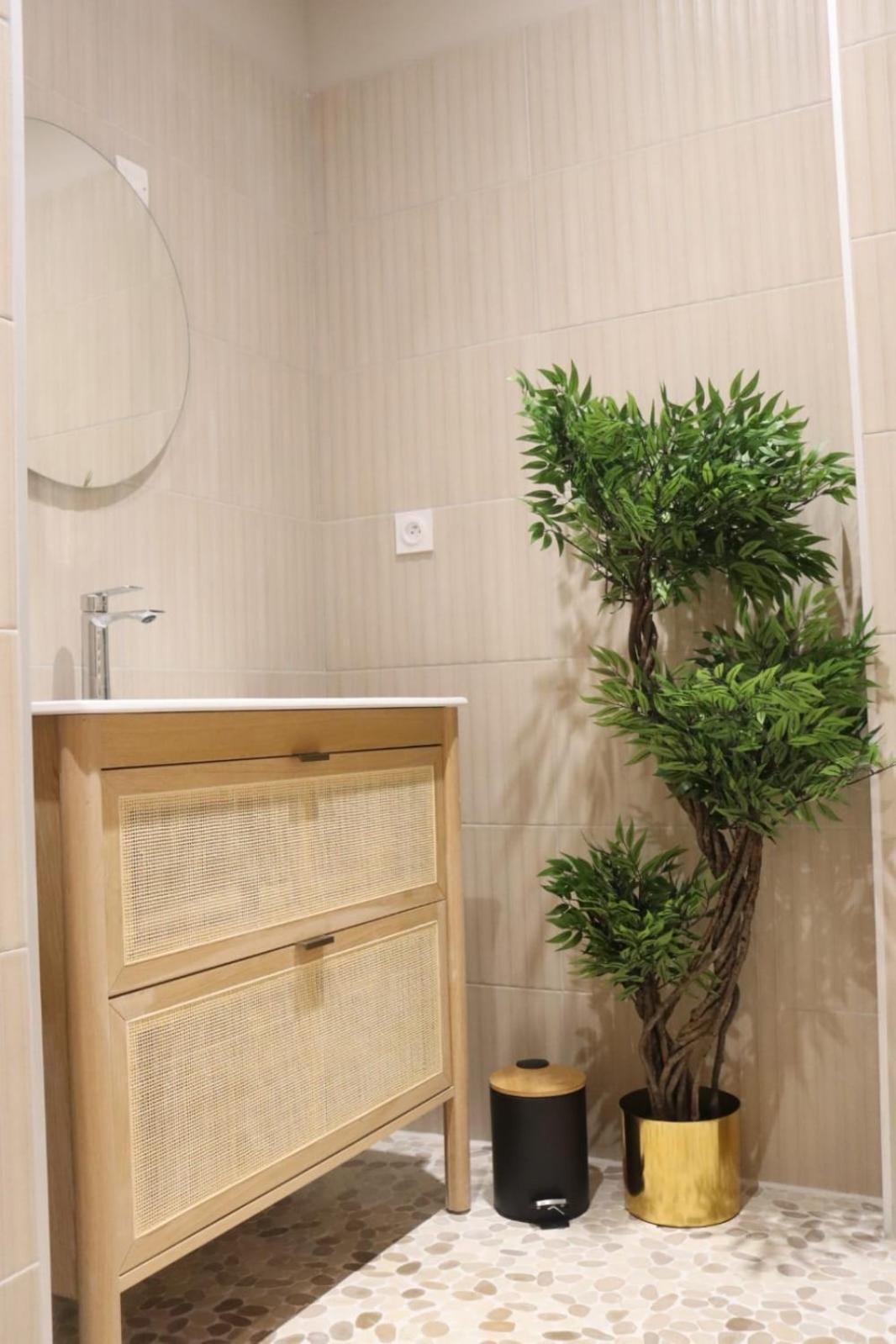 Loveroom Japon Avec Balneotherapie Toulon Luaran gambar